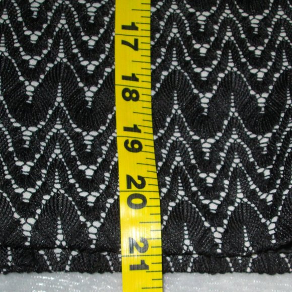 Like New Pencil Skirt - Lace Look - Picture 8 of 10